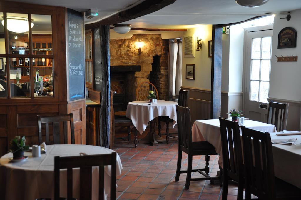 Benson The Crown Inn מראה חיצוני תמונה